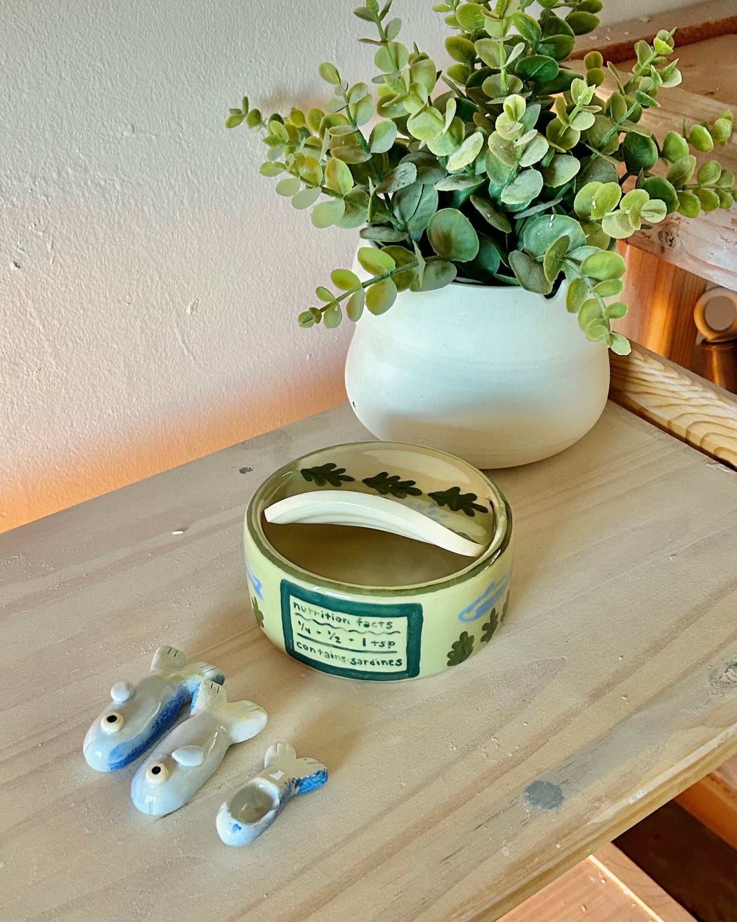 leafy sardine tin + teaspoons