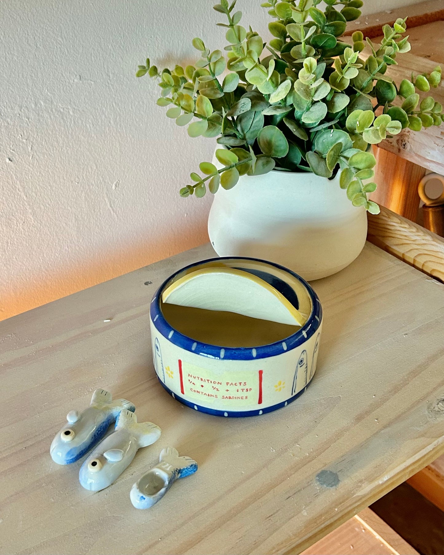 wavy sardine tin + teaspoons