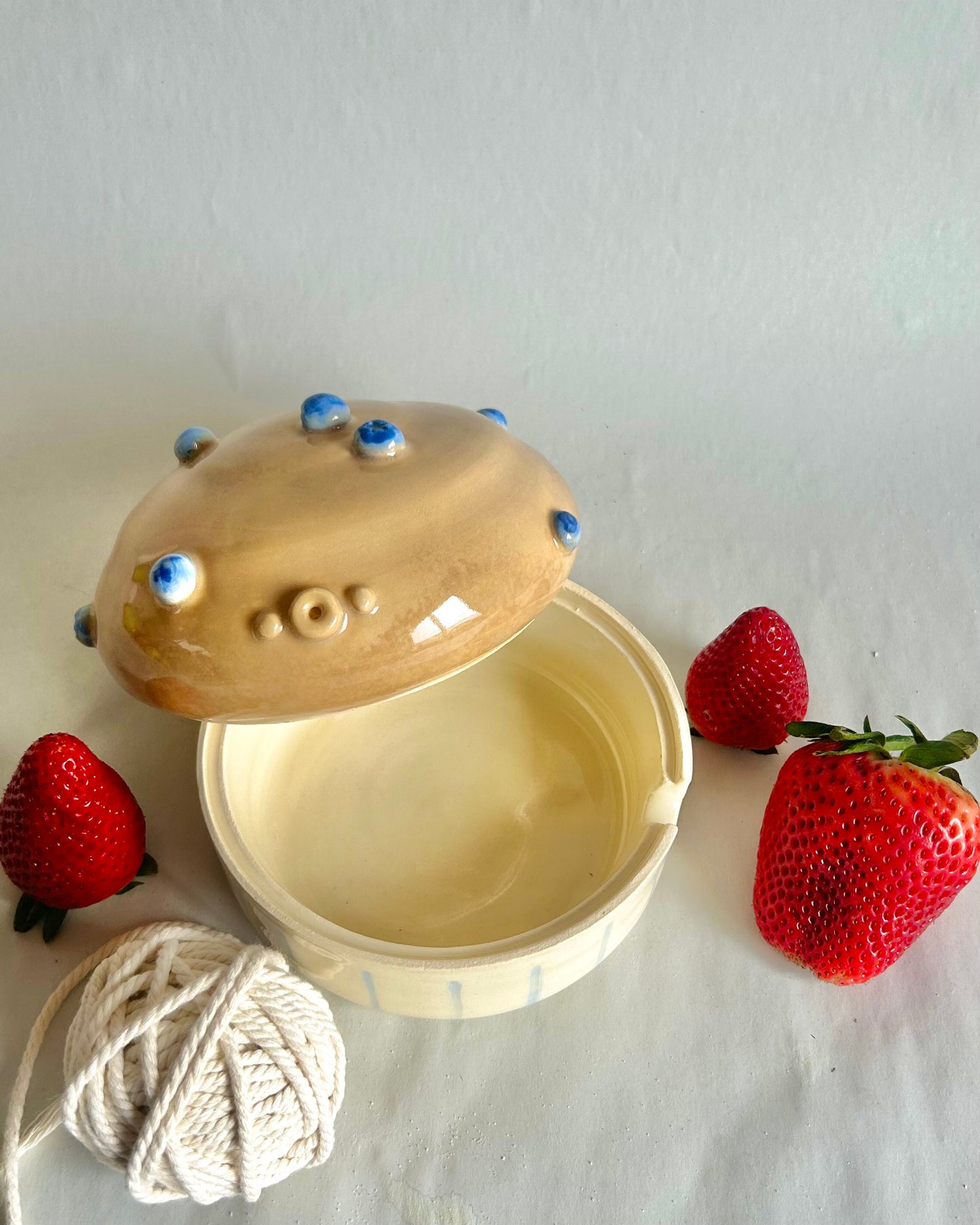 muffin yarn jar