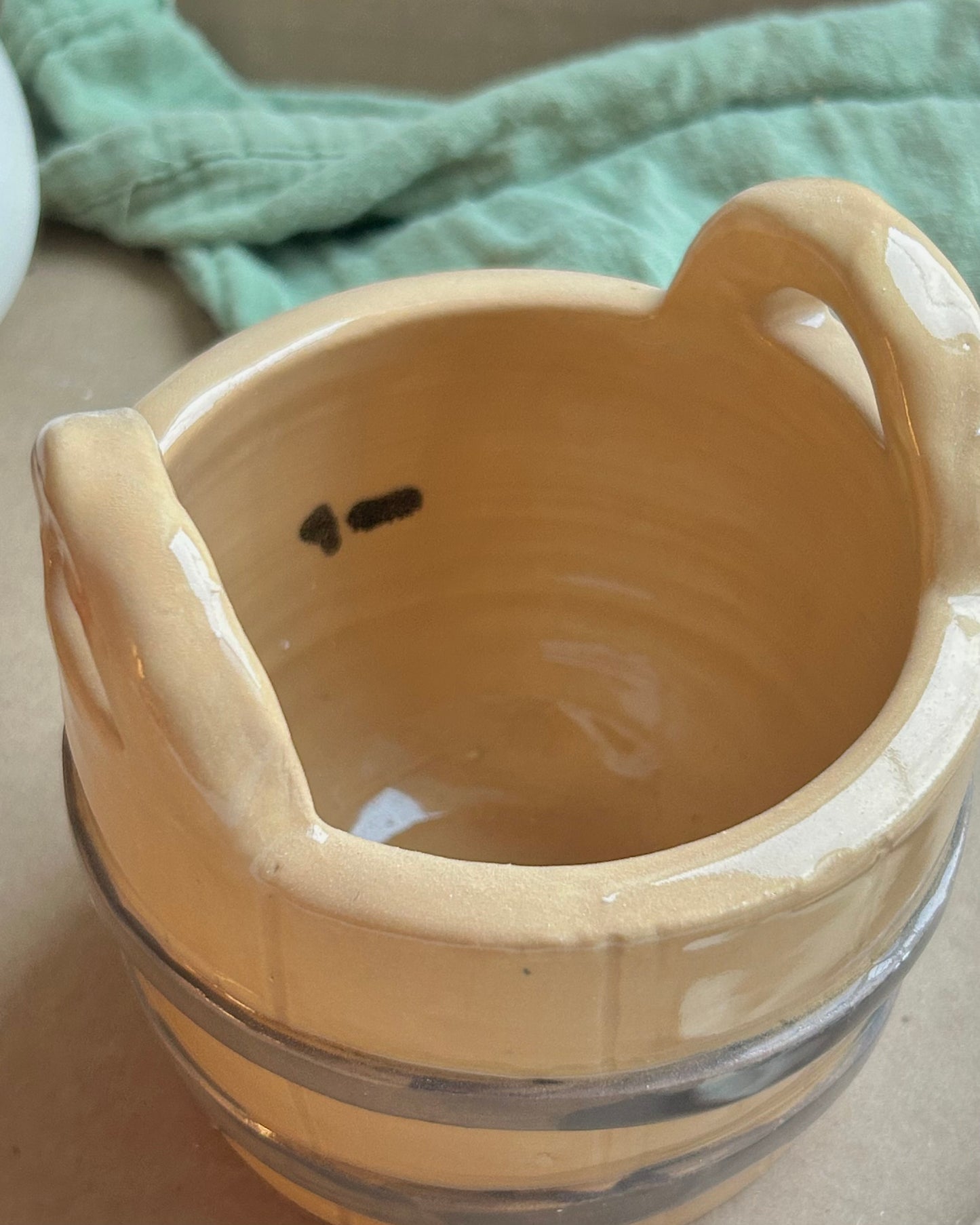 tan mushroom spoon set