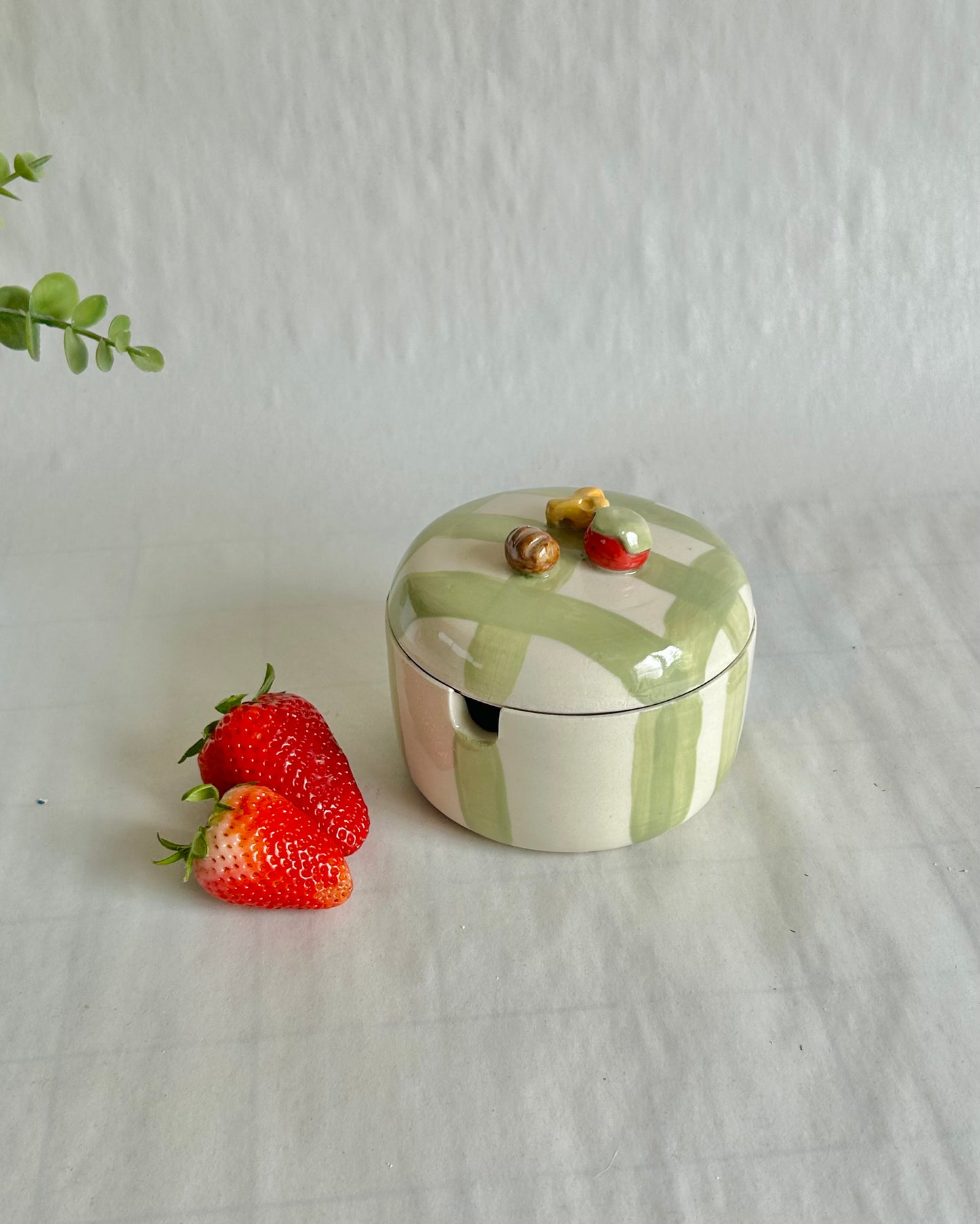 picnic salt cellar