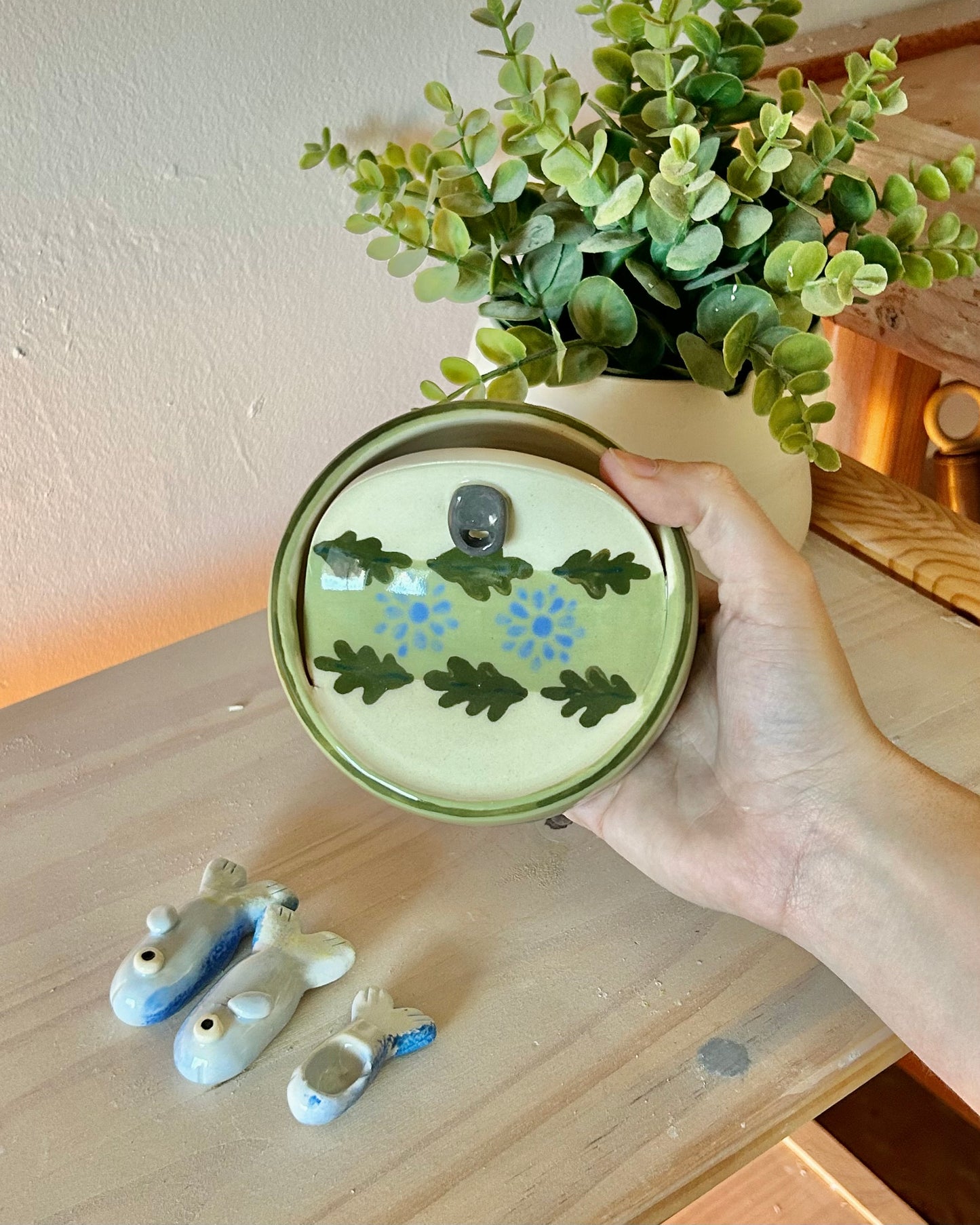 leafy sardine tin + teaspoons