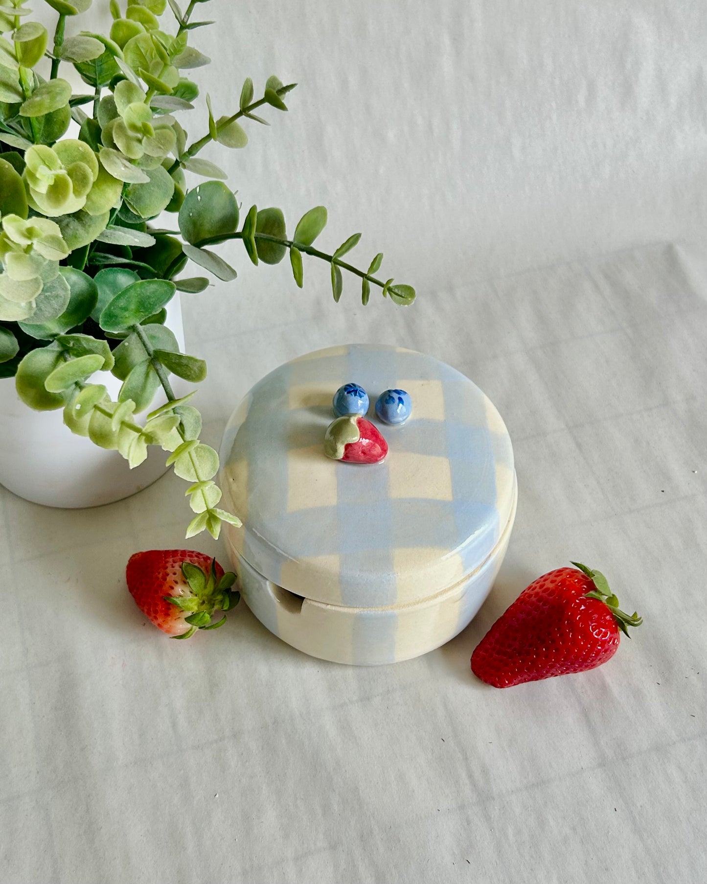 picnic salt cellar