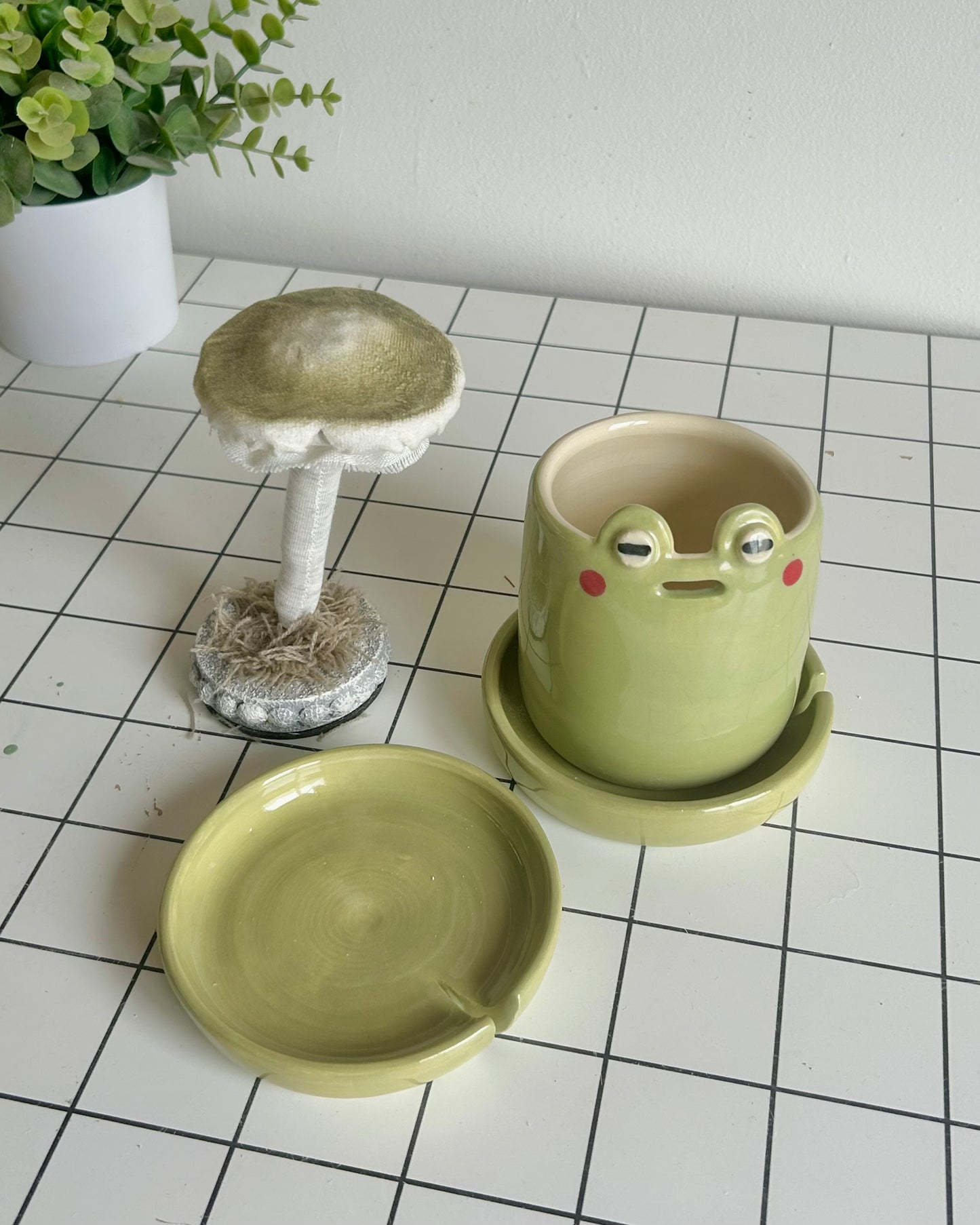 kiss the prince cup + coaster set