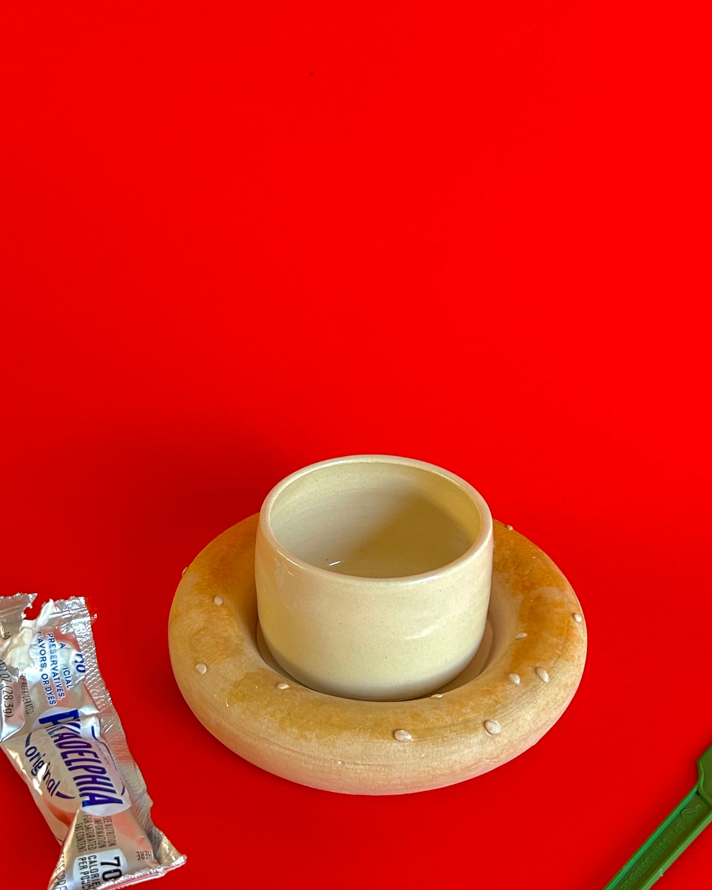 bagel and egg cup set