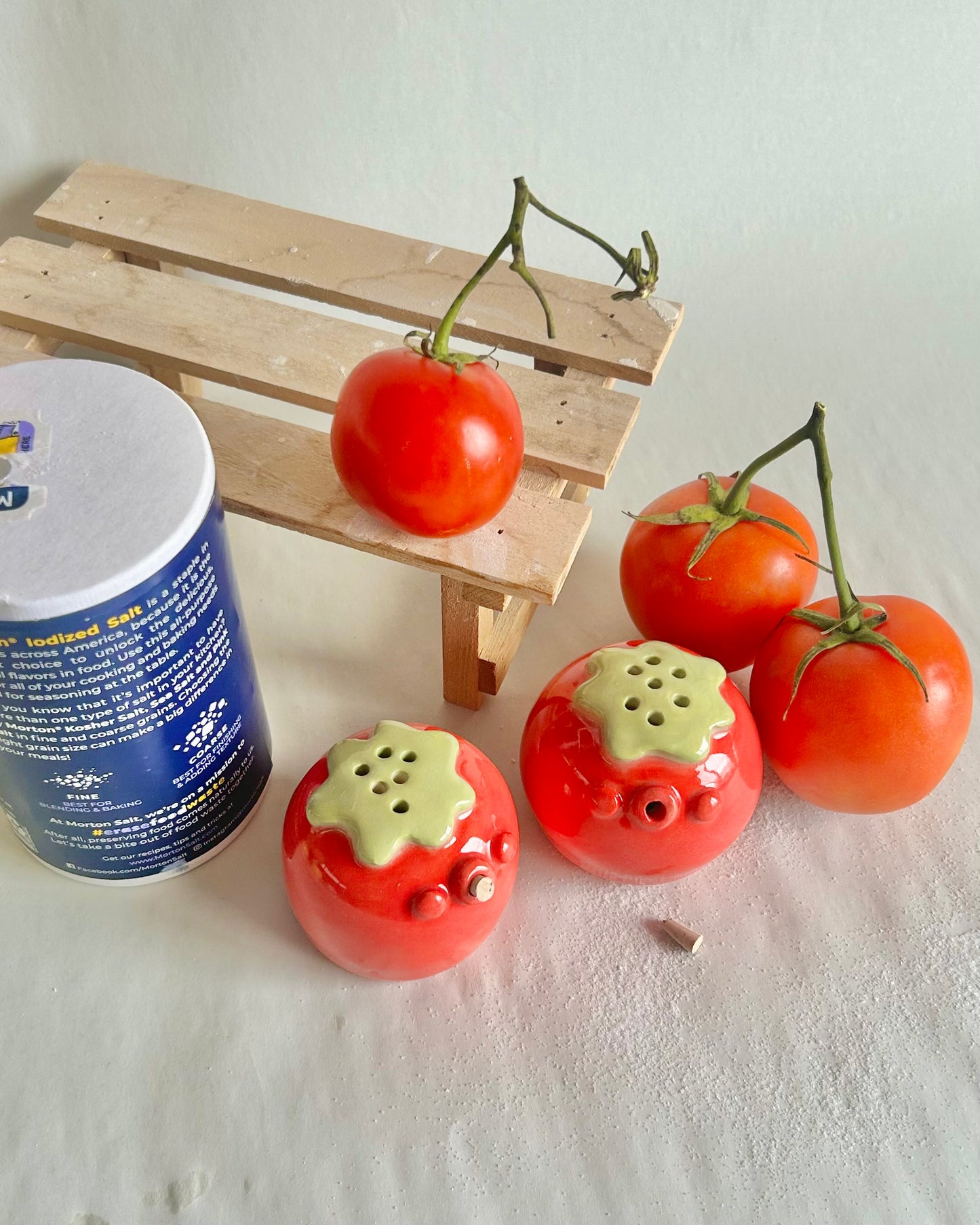 tomato shaker set