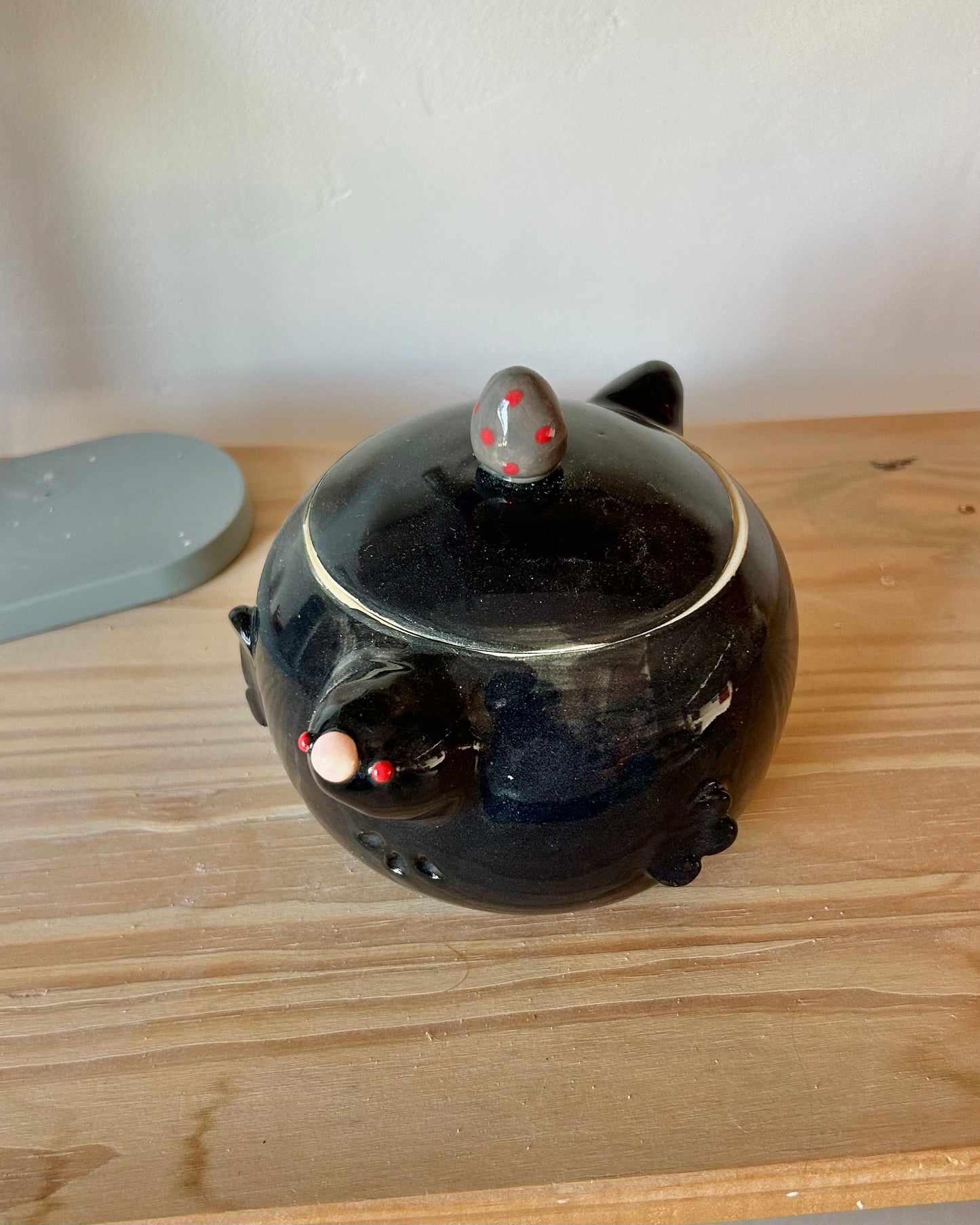 black chicken yarn jar