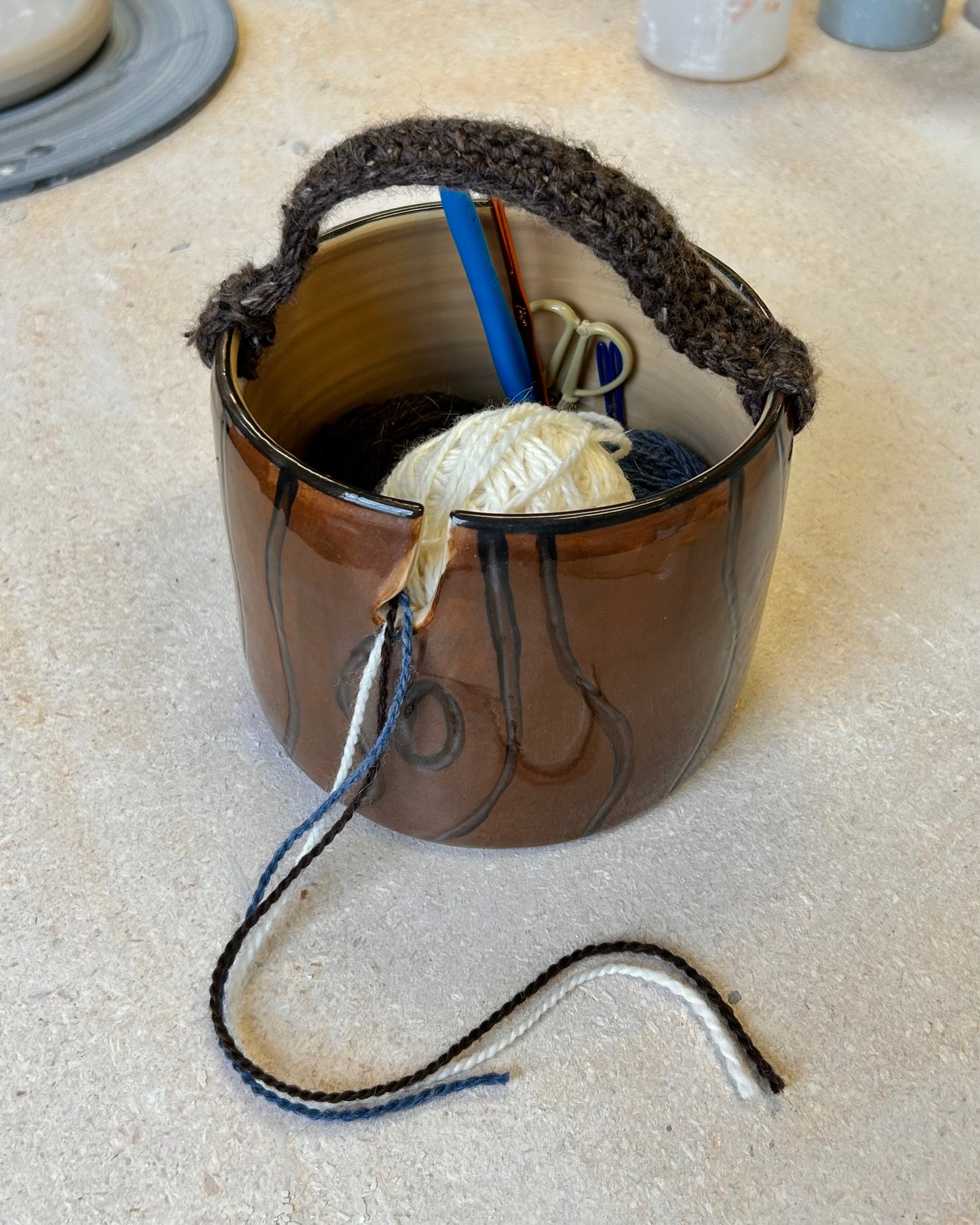 log yarn bowl