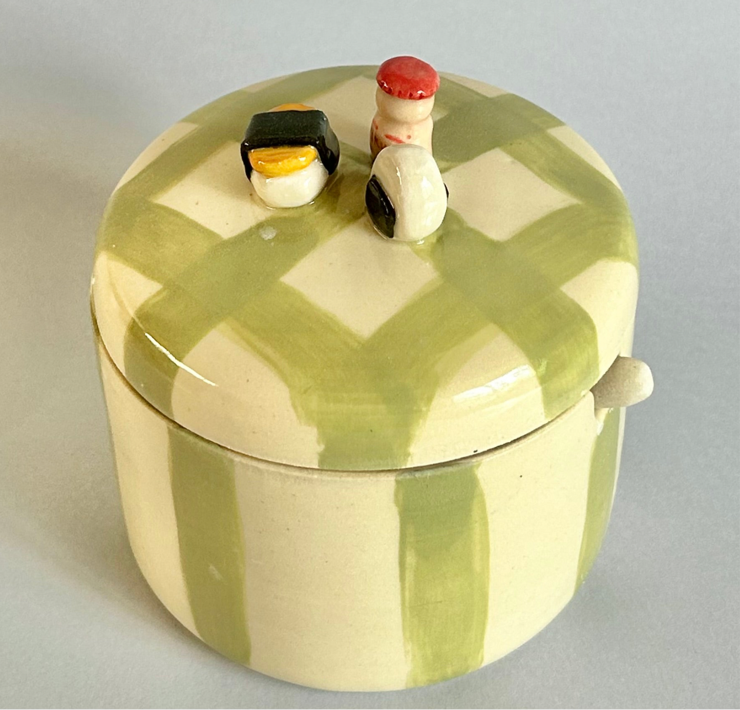 picnic salt cellar