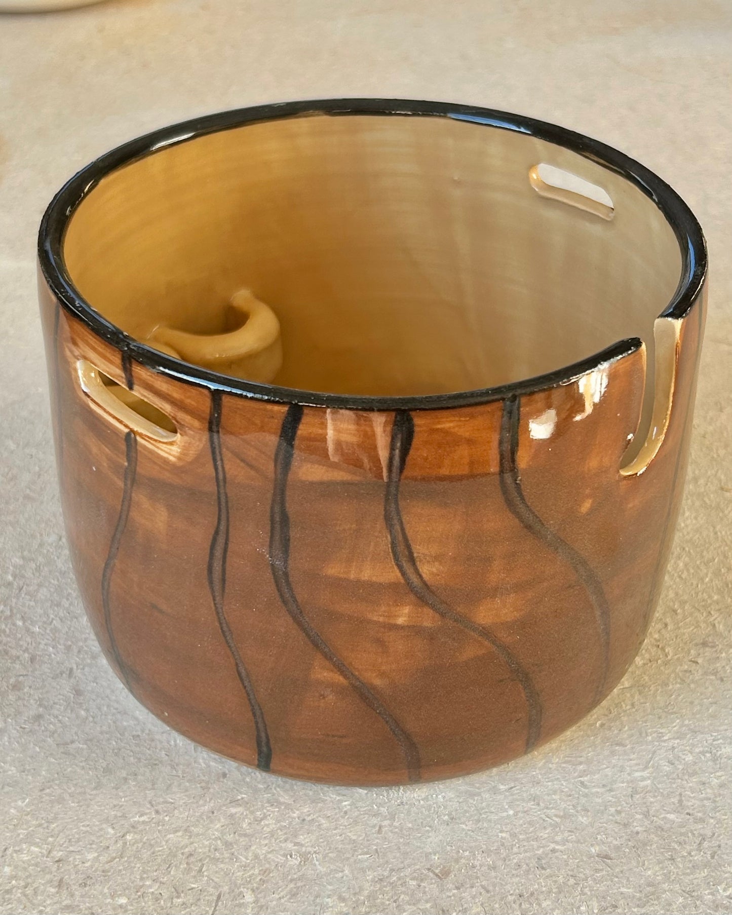 log yarn bowl