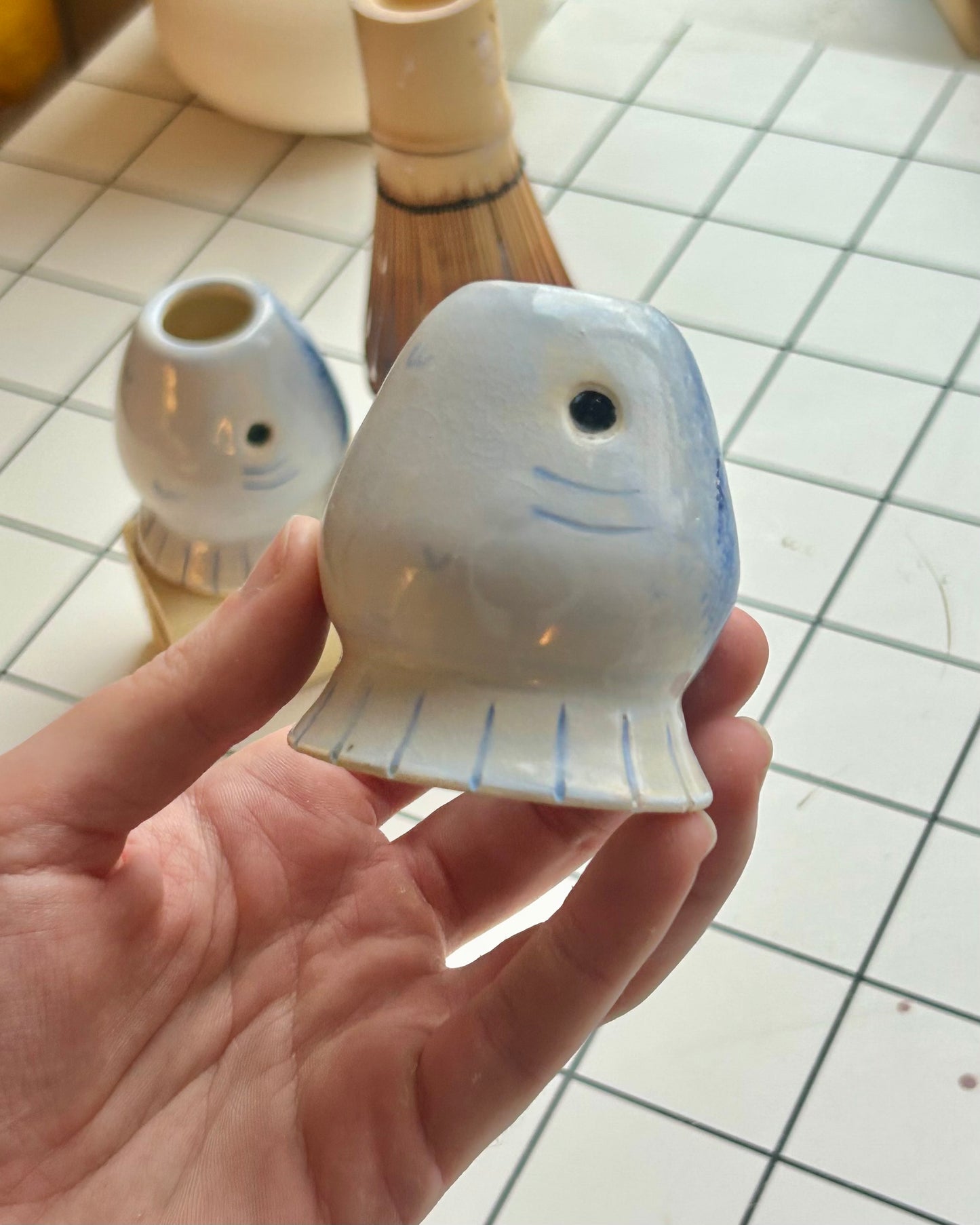 sardine whisk holder