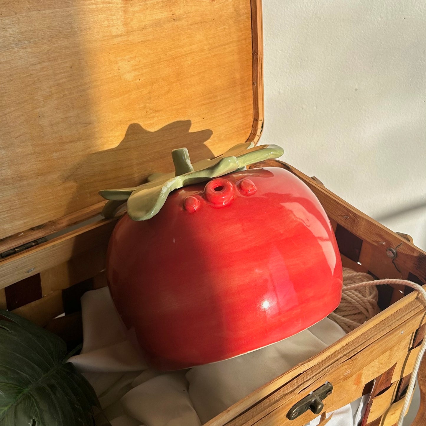tomato yarn bowl