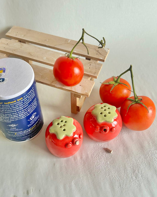 tomato shaker set