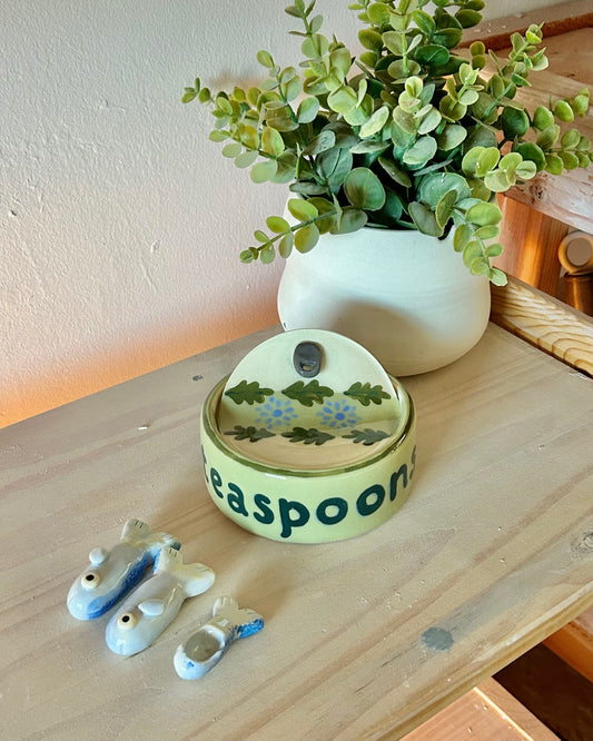 leafy sardine tin + teaspoons